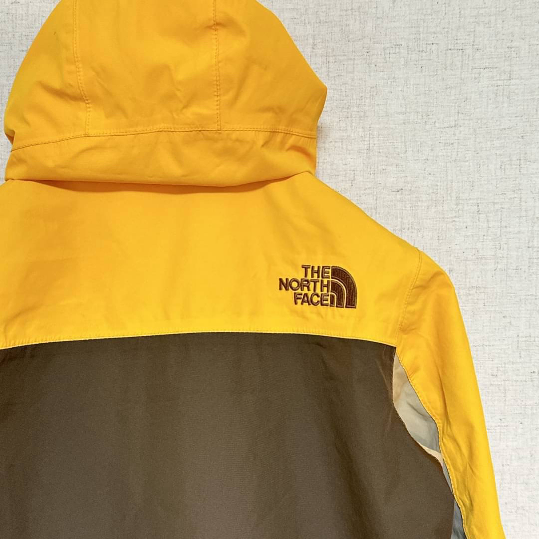 THE NORTH FACE(ザノースフェイス)のノースフェイス　マウンテンパーカー　ナイロンジャケット  キッズ130  キッズ/ベビー/マタニティのキッズ服男の子用(90cm~)(ジャケット/上着)の商品写真