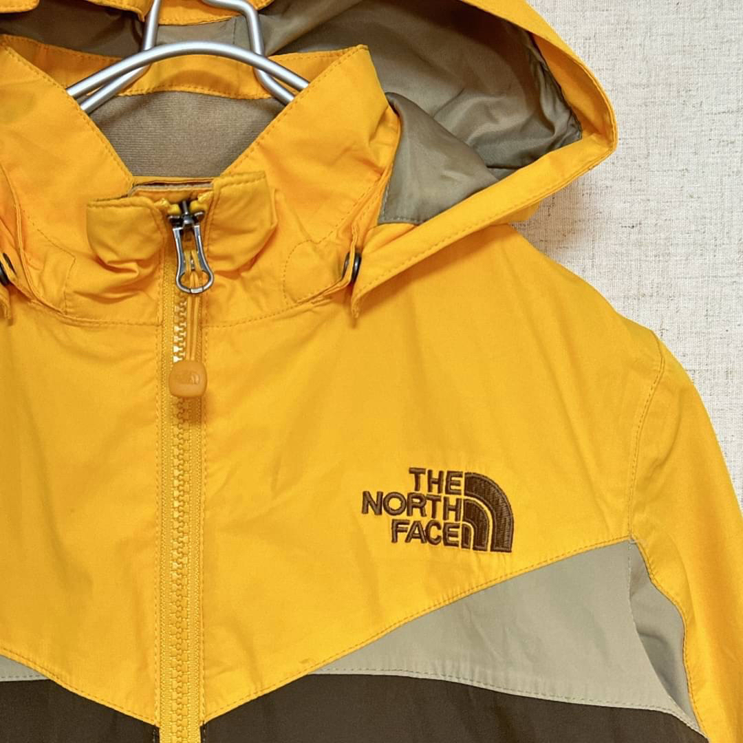 THE NORTH FACE(ザノースフェイス)のノースフェイス　マウンテンパーカー　ナイロンジャケット  キッズ130  キッズ/ベビー/マタニティのキッズ服男の子用(90cm~)(ジャケット/上着)の商品写真