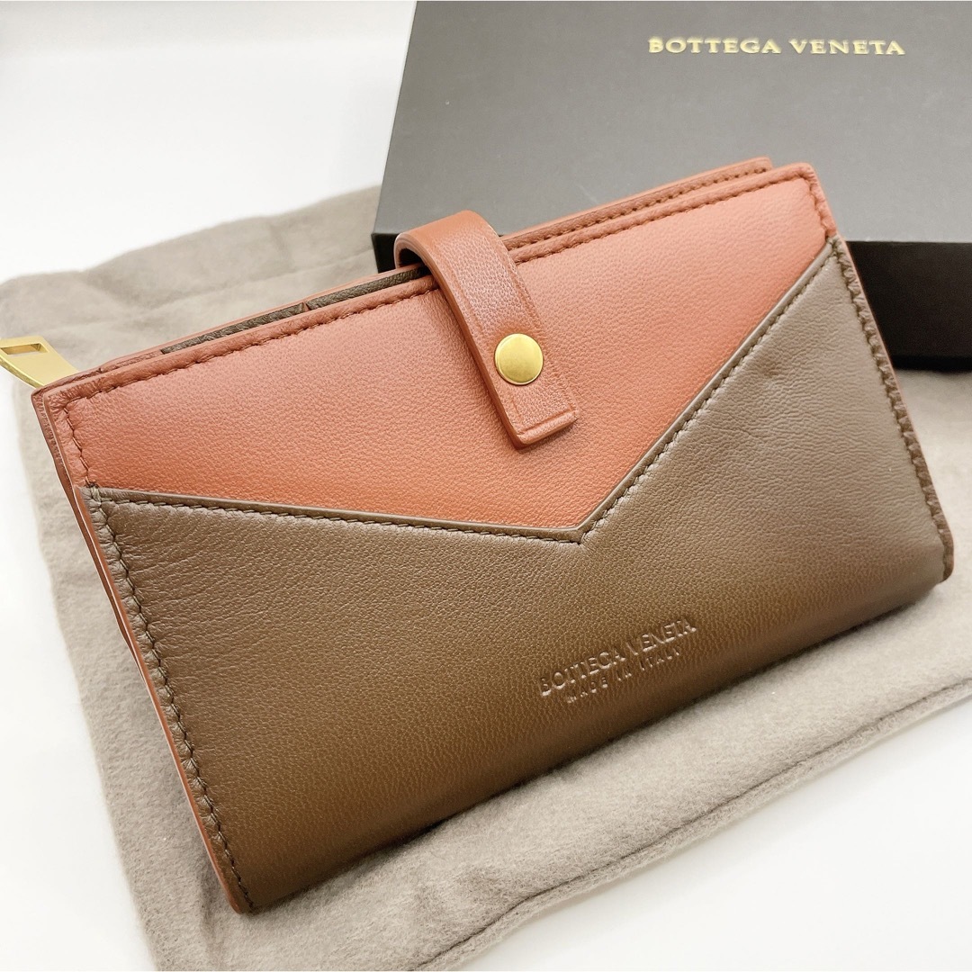 【新品未使用】BOTTEGA VENETA 　財布 二つ折り　バイカラースナップ式内側