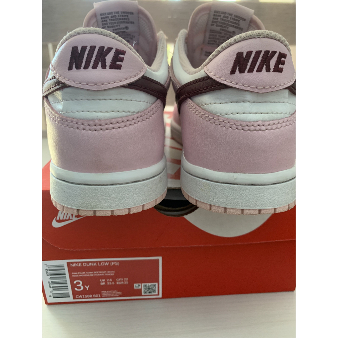 NIKE(ナイキ)のNIKE DUNK LOW (PS) キッズ/ベビー/マタニティのキッズ靴/シューズ(15cm~)(スニーカー)の商品写真