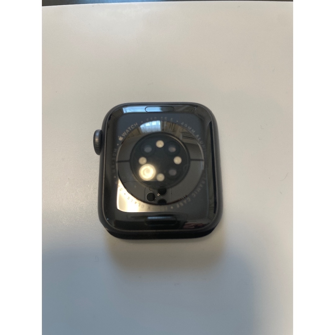 Apple(アップル)のapple watch series6 40mm アルミニウム　スペースグレイ スマホ/家電/カメラのスマホ/家電/カメラ その他(その他)の商品写真