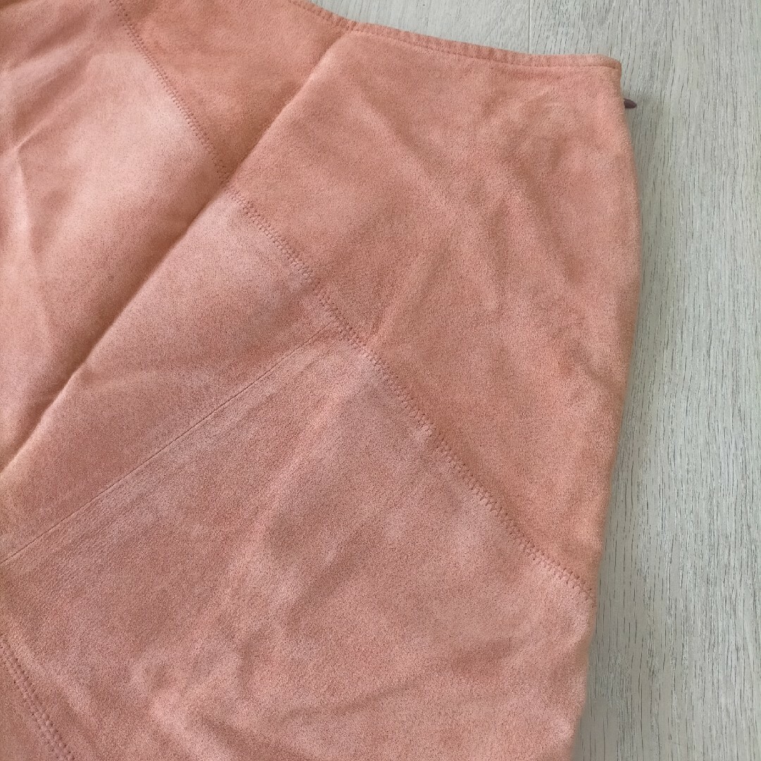 CROLLA(クローラ)のcrolla 古着 ピックレザー スカート 豚革 リアルレザー 本革 レディースのスカート(ロングスカート)の商品写真