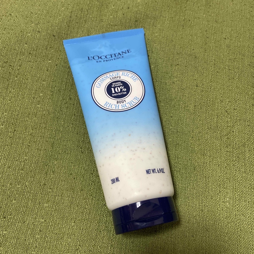 L'OCCITANE(ロクシタン)のロクシタン　シアボディスクラブ200ML コスメ/美容のボディケア(ボディスクラブ)の商品写真