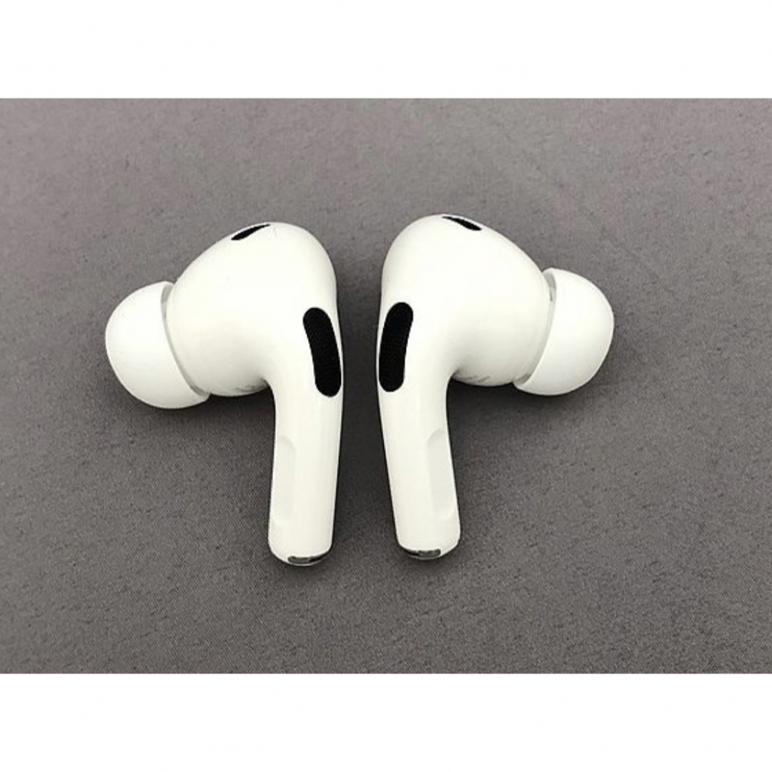 Apple(アップル)の正規品　Apple AirPods Pro 第2世代 MQD83J/A スマホ/家電/カメラのオーディオ機器(ヘッドフォン/イヤフォン)の商品写真