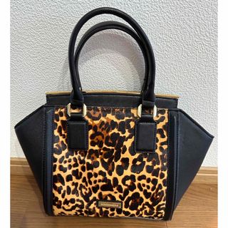 【即発】BCBG MAXAZRIA ロゴトート BCBGMAXAZRIA(トートバッグ)のフリマアイテム一覧