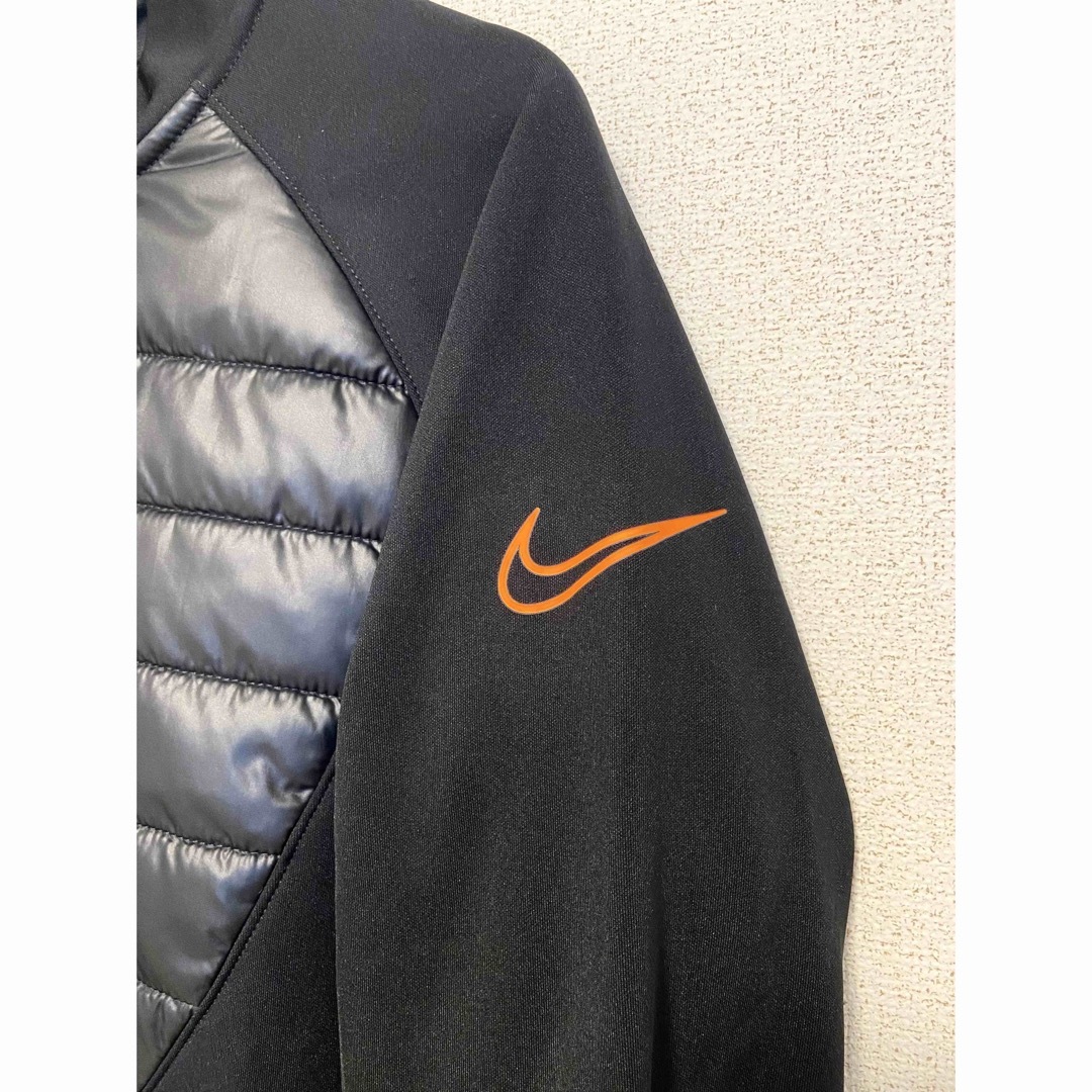 NIKE(ナイキ)の新品⭐︎NIKE トレーニング ウェア　Lサイズ スポーツ/アウトドアのランニング(ウェア)の商品写真