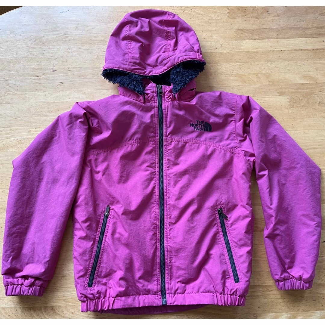 THE NORTH FACE(ザノースフェイス)の子ども冬用ジャンパー【ノースフェイス】 キッズ/ベビー/マタニティのキッズ服女の子用(90cm~)(ジャケット/上着)の商品写真