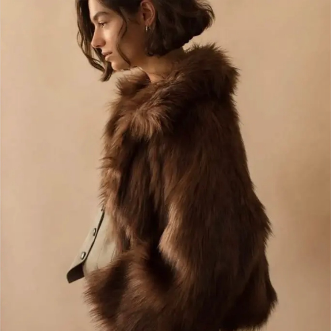 まる様　専用　leinwande ファーコート レディースのジャケット/アウター(毛皮/ファーコート)の商品写真