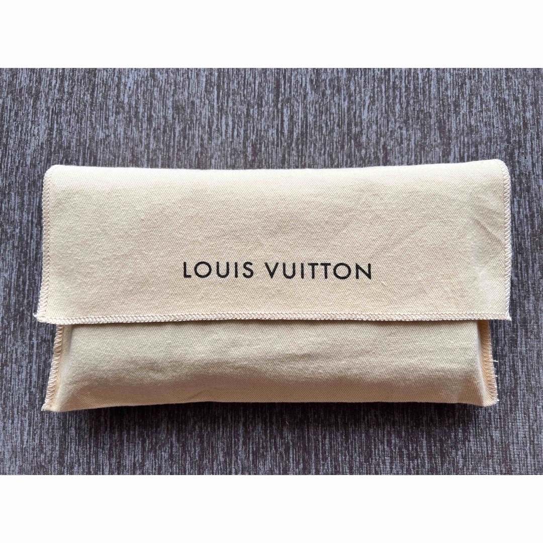LOUIS VUITTON - LOUIS VUITTON 極美品 エピ ブルー 青 ジッピー 長