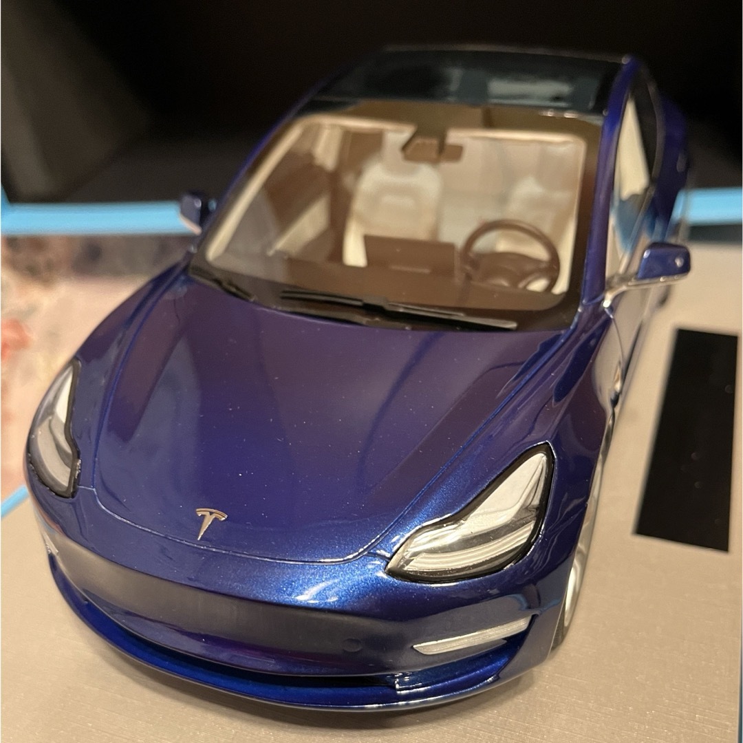 LS COLLECTIBLES テスラ モデル3 1/18 ミニカー ブルー