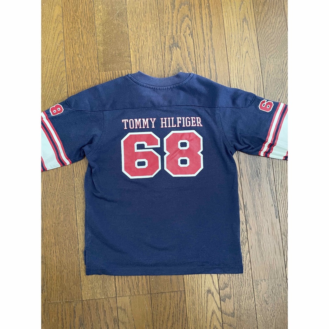 TOMMY HILFIGER(トミーヒルフィガー)のトミーフィルフィガー　ロングＴシャツ キッズ/ベビー/マタニティのキッズ服男の子用(90cm~)(Tシャツ/カットソー)の商品写真