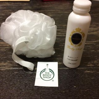 ザボディショップ(THE BODY SHOP)のバスリリーとボディソープ(バスグッズ)