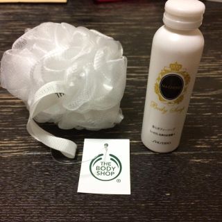 ザボディショップ(THE BODY SHOP)のバスリリーとボディソープ(バスグッズ)