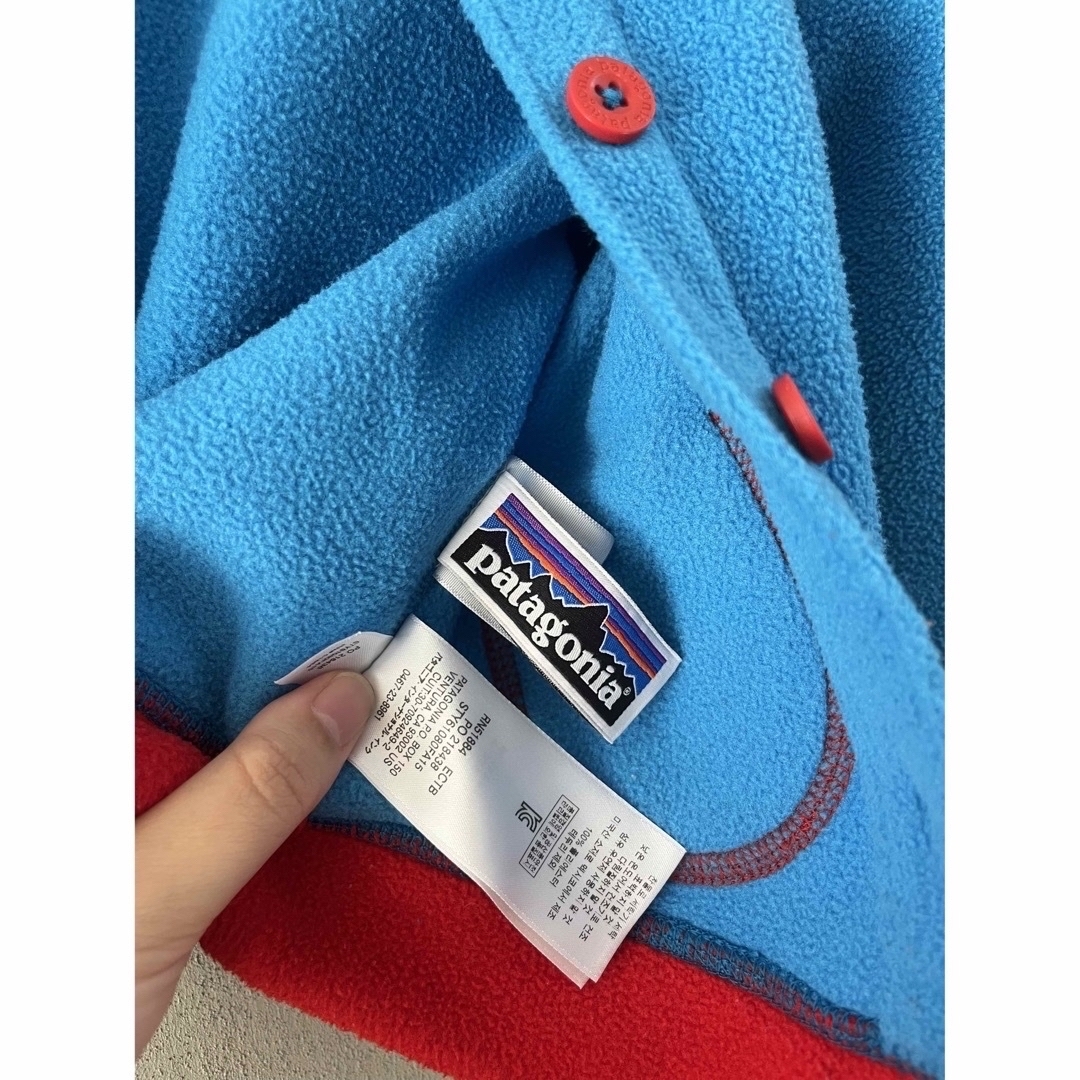 patagonia(パタゴニア)の最終値下げ♡patagonia パタゴニア　フリースパーカー2T キッズ/ベビー/マタニティのベビー服(~85cm)(ジャケット/コート)の商品写真