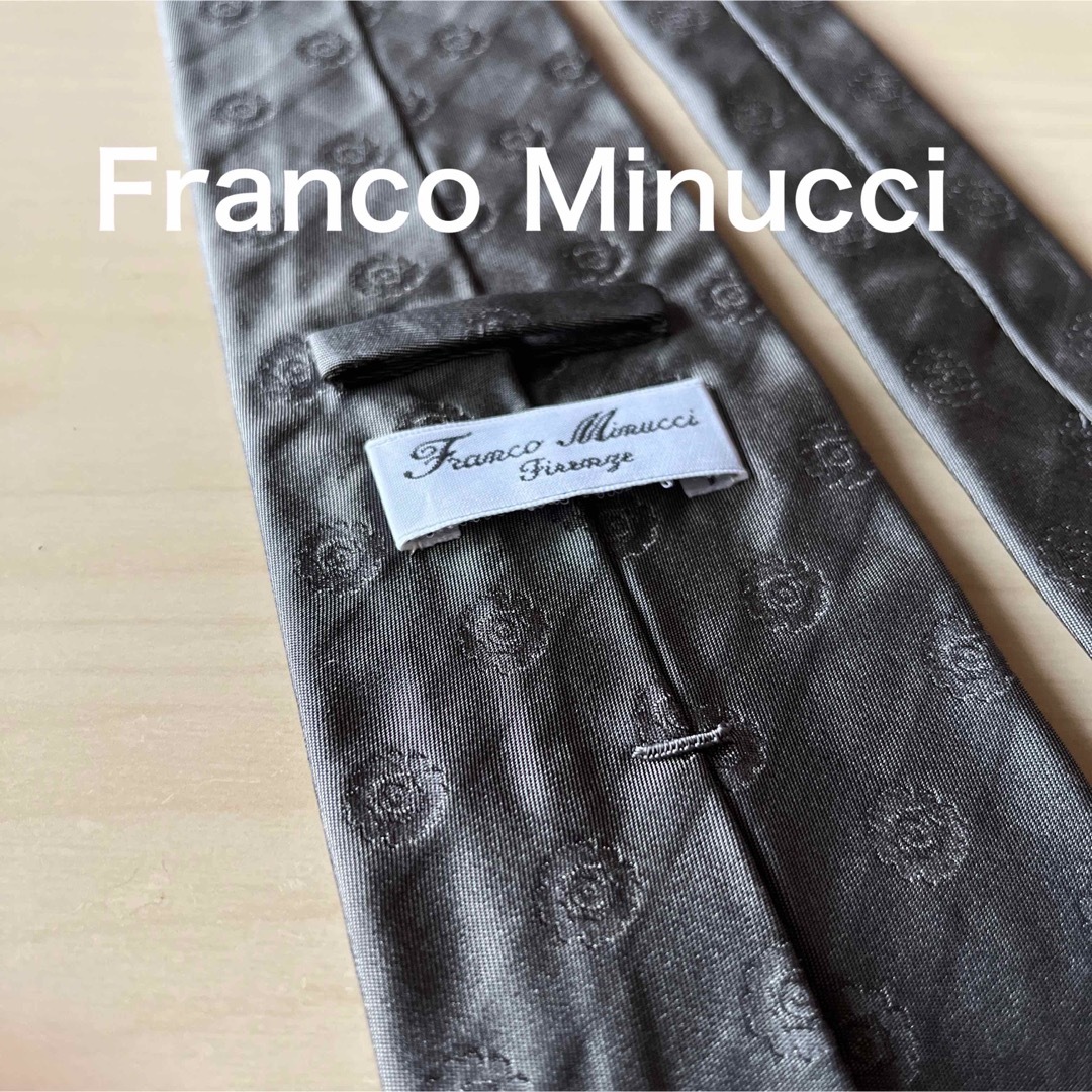 【極美品】Franco Minucci グレー　小紋　スフォデラート　ネクタイ