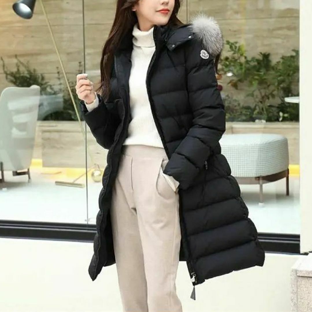 モンクレール、ベルト付きダウンコート、サイズ0.S.7号。MONCLER モンクレール、ベルト付きダウンコート、サイズ0.S.7号。MONCLER