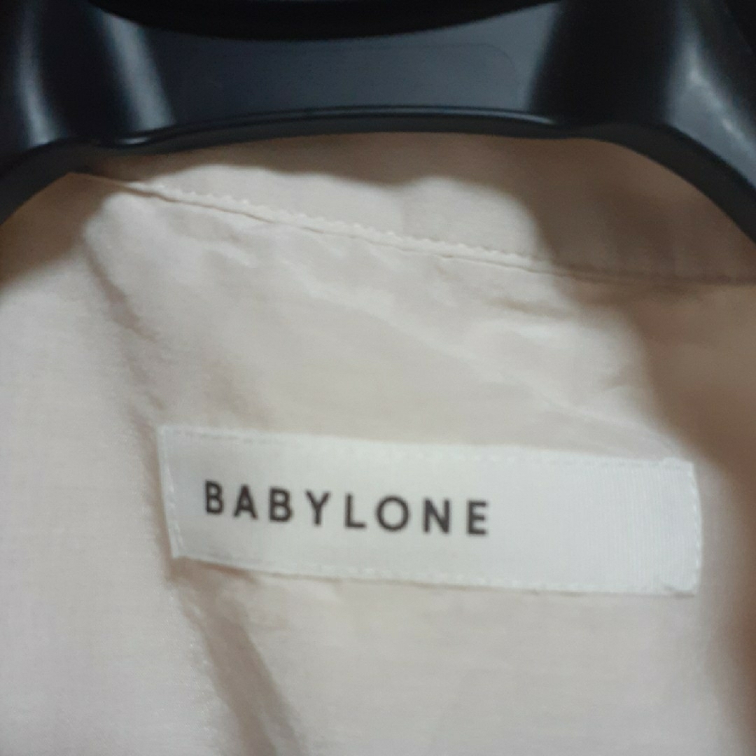 BABYLONE(バビロン)のBABYLONE バビロン フレンチスリーブ シャツ カシュクール レディースのトップス(シャツ/ブラウス(半袖/袖なし))の商品写真