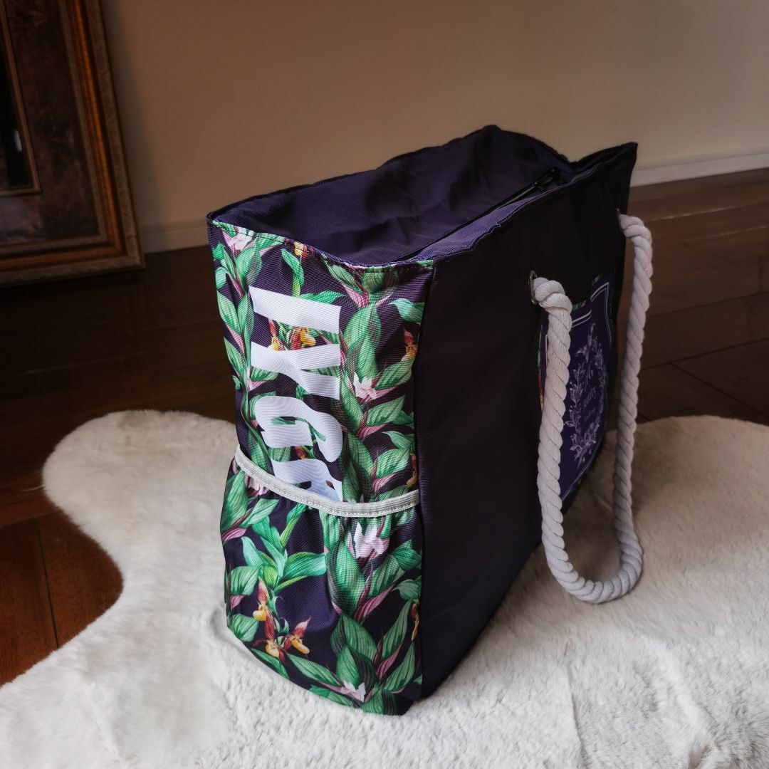 【新品】大容量　トートバッグ　パープル レディースのバッグ(トートバッグ)の商品写真