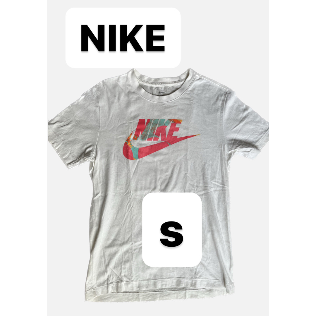 NIKE(ナイキ)のNIKE tシャツ　s メンズのトップス(Tシャツ/カットソー(半袖/袖なし))の商品写真