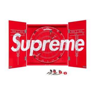 Supreme /Winmau Dartboard Set