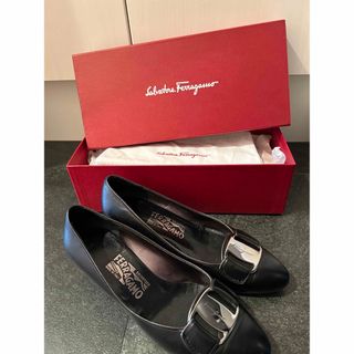 サルヴァトーレフェラガモ(Salvatore Ferragamo)のフェラガモ♡パンプス　美品　23〜23.5(ハイヒール/パンプス)