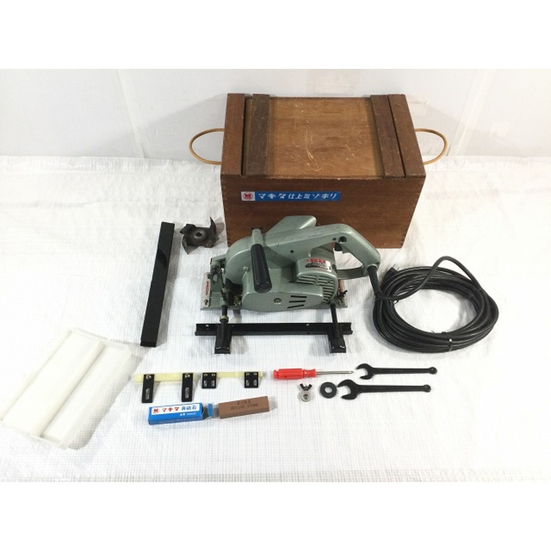 Makita - ☆中古品☆makita マキタ 100V 仕上ミゾキリ 3800N-A Makita - ☆中古品☆makita マキタ 100V 仕上ミゾキリ 3800N-A