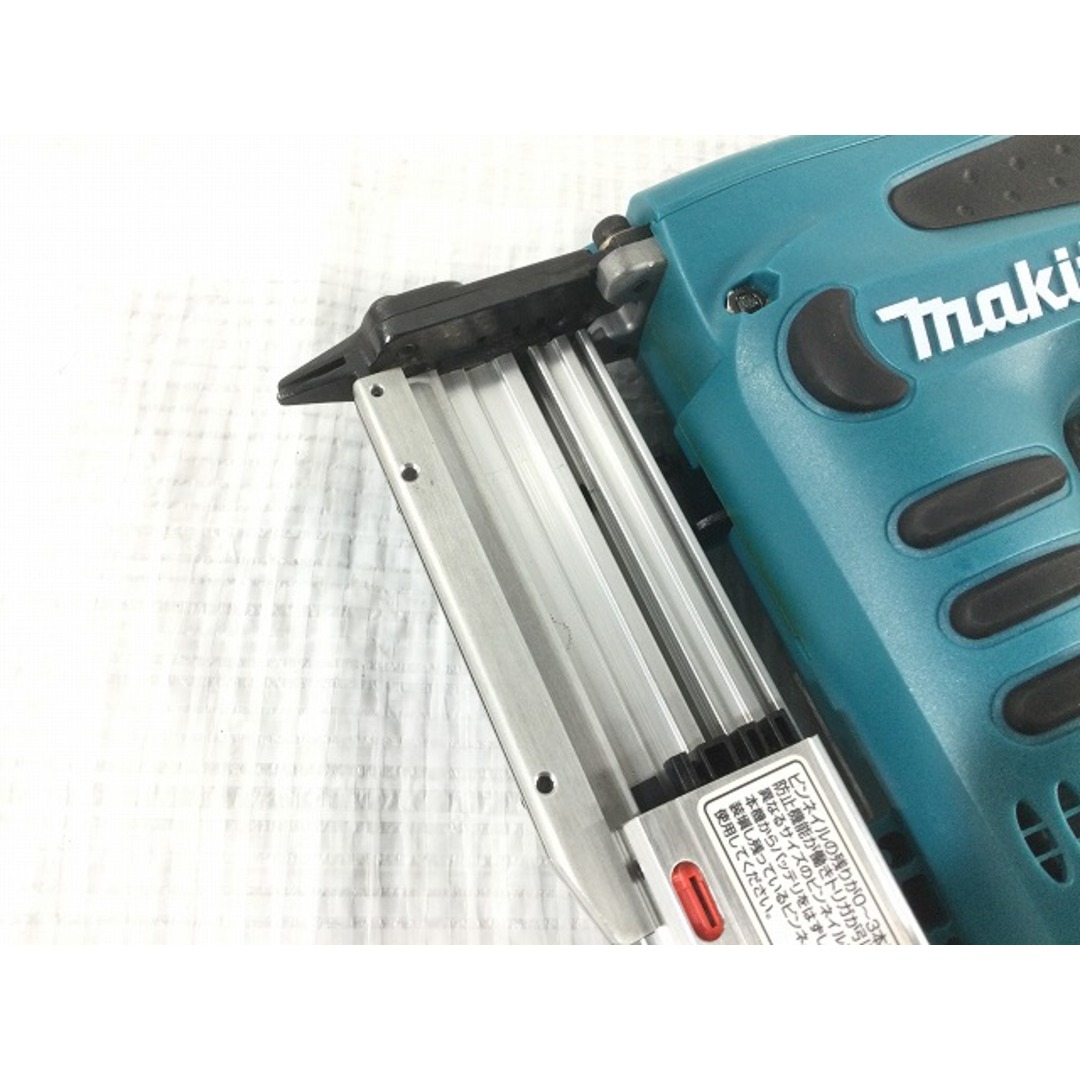 ☆品☆makita マキタ 14.4V 35mm 充電式ピンタッカ PT350D コードレス