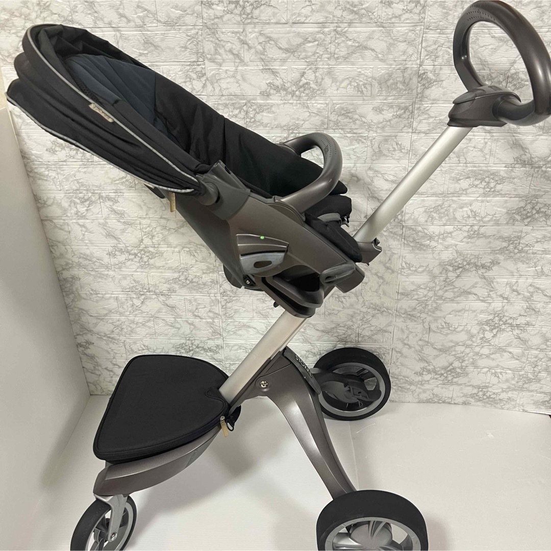 Stokke(ストッケ)の高級　大人気　ストッケ　STOKKE エクスプローリー　安心感　石原さとみ キッズ/ベビー/マタニティの外出/移動用品(ベビーカー/バギー)の商品写真