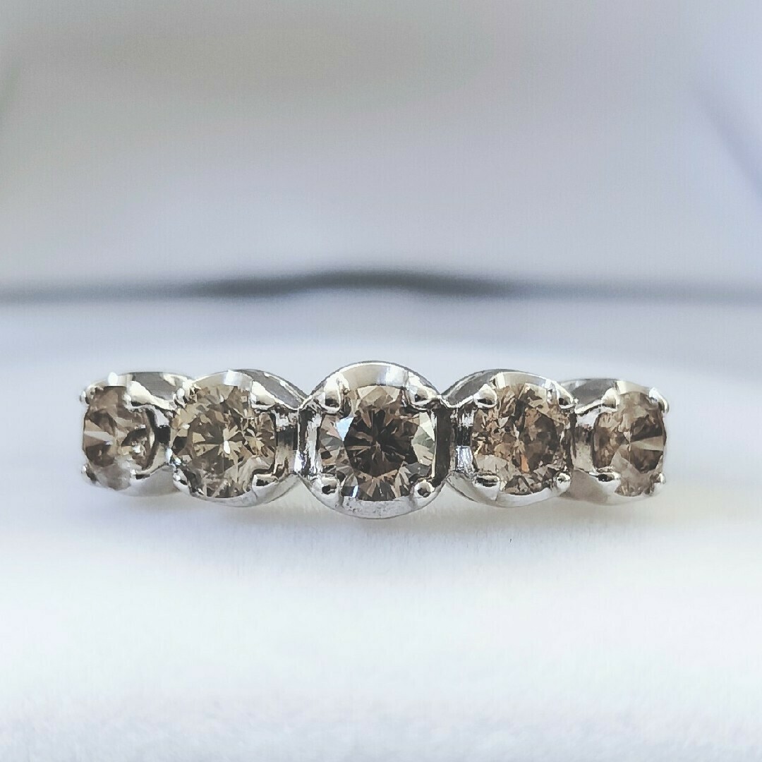 ブラウンダイヤモンド エタニティ 一文字 リング K18WG 1.00ct レディースのアクセサリー(リング(指輪))の商品写真