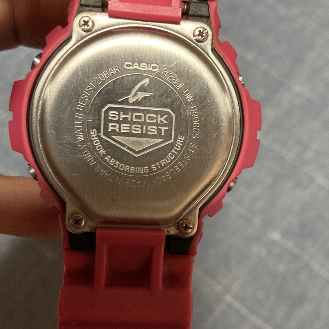 G-SHOCK(ジーショック)の【絶版】超レア  G-SHOCK DW-6900CS クレイジーカラーズ ピンク メンズの時計(腕時計(デジタル))の商品写真