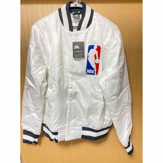 NBA バスケット ジャンパー メンズ ジャケット アウター 冬 新品未使用 赤