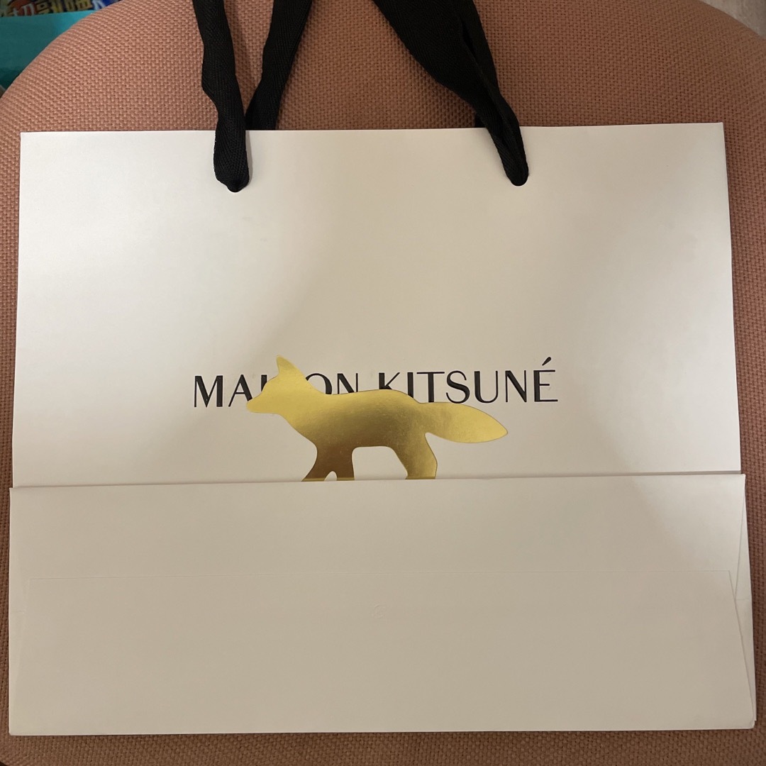 MAISON KITSUNE' - メゾンキツネ 紙袋の通販 by naa's shop｜メゾン