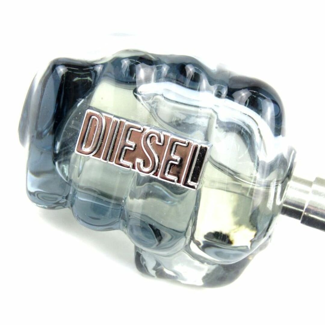 DIESEL(ディーゼル)のディーゼル 香水 オンリーザブレイヴ オードトワレ メン EDT 若干使用 フレグランス 塗装剥がれ有 メンズ 35mlサイズ DIESEL コスメ/美容の香水(香水(男性用))の商品写真