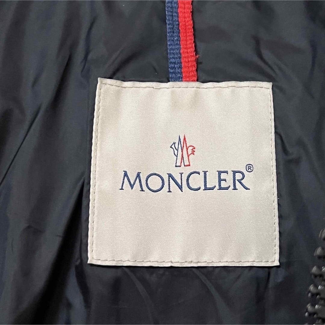 MONCLER(モンクレール)のモンクレール MONCLER ダウンジャケット モンジュネーブル メンズのジャケット/アウター(ダウンジャケット)の商品写真