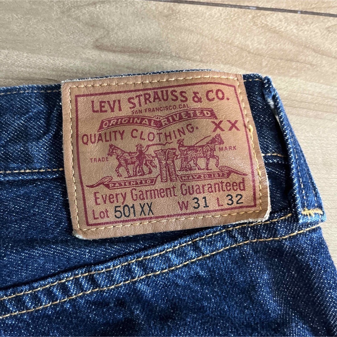 501(ゴーマルイチ)のLevis リーバイス 1947年復刻 501XX 47501-0168 LVC メンズのパンツ(デニム/ジーンズ)の商品写真