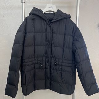 モンクレール(MONCLER)の美品　モンクレール　MONCLER ブラックワッペン　ダウン　黒　1サイズ(ダウンジャケット)