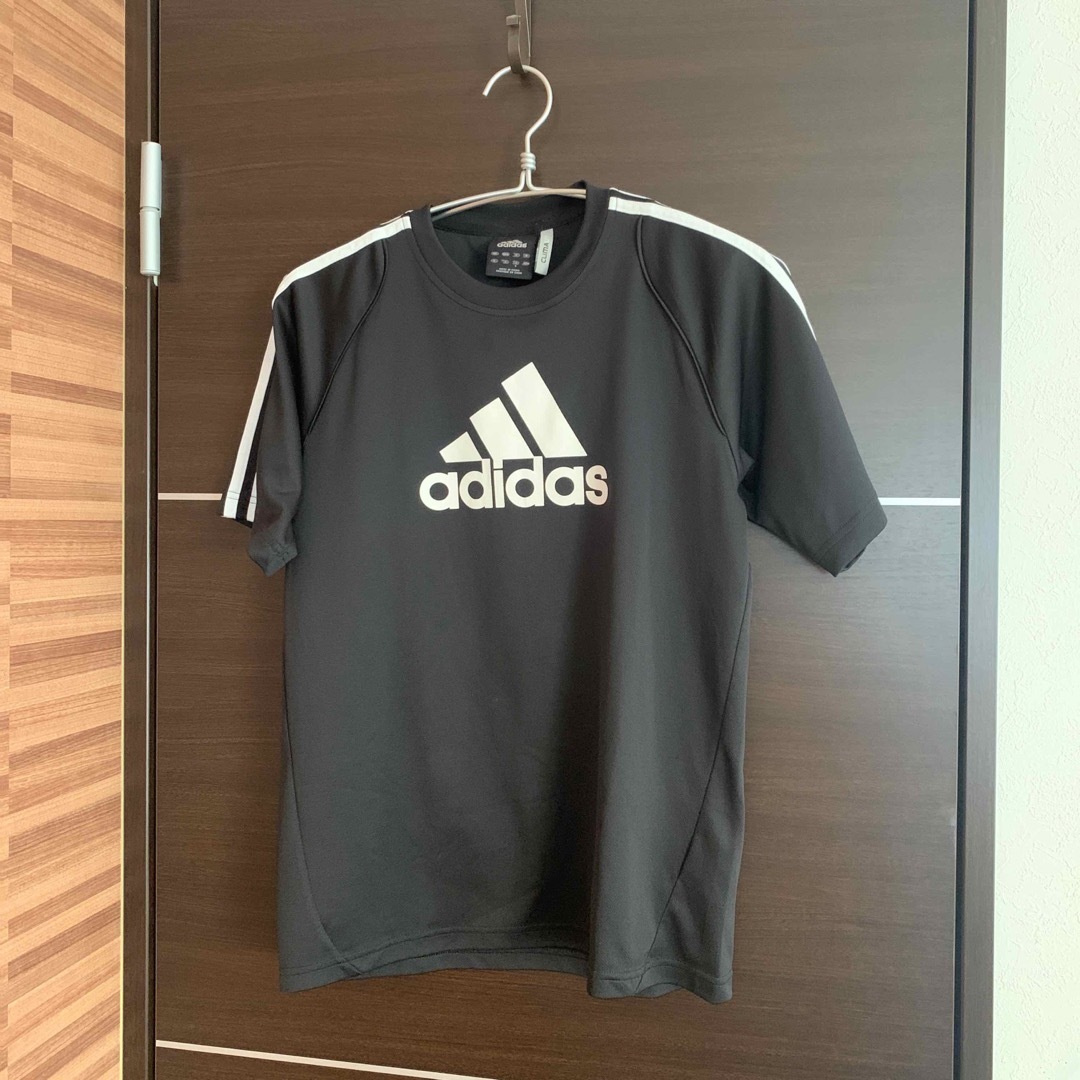 adidas(アディダス)の最終お値下げ！アディダス　半袖　トレーニングシャツ　着用少ない メンズのトップス(Tシャツ/カットソー(半袖/袖なし))の商品写真