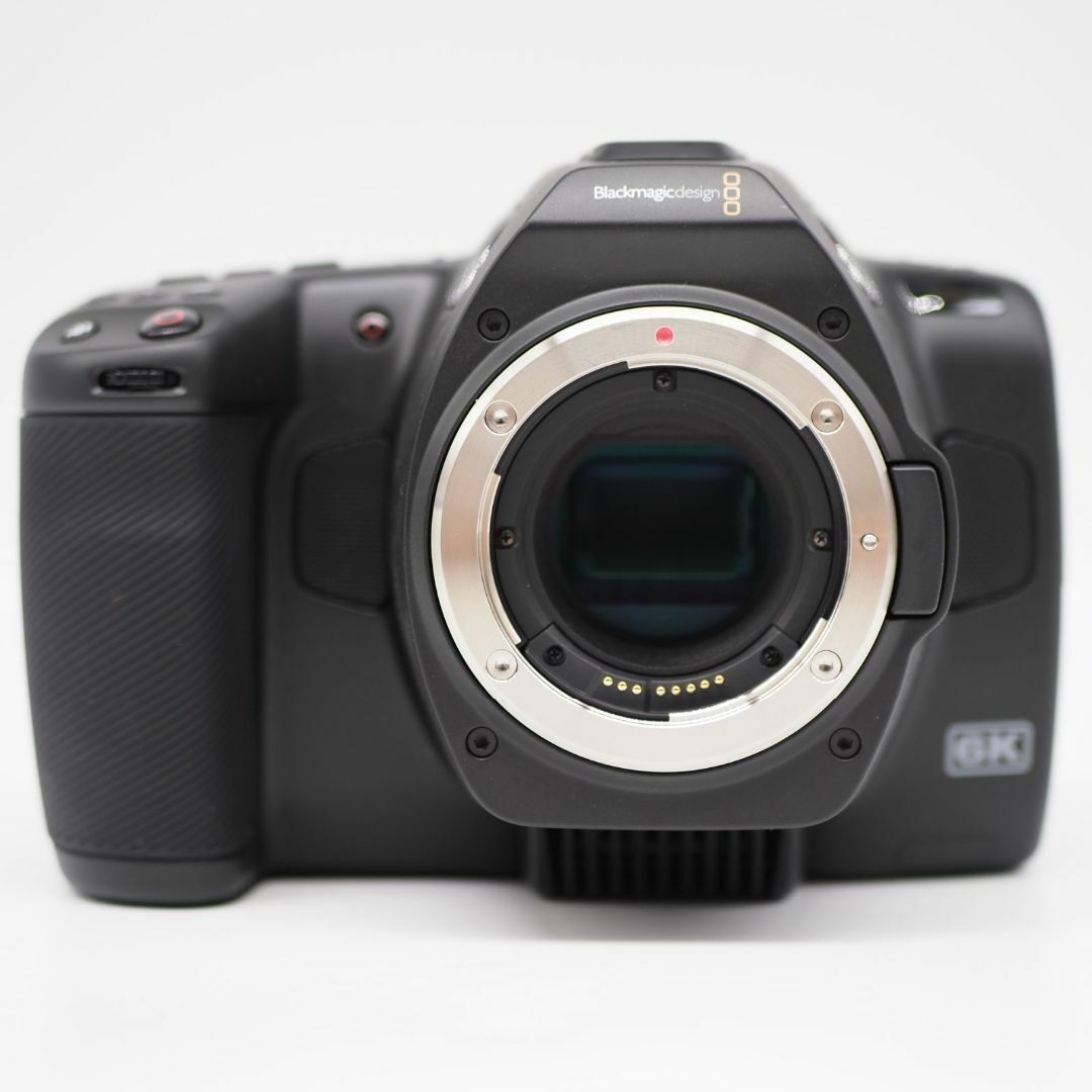 Blackmagicdesign(ブラックマジック)のBlackmagic Pocket Cinema Camera 6K Pro  スマホ/家電/カメラのカメラ(ビデオカメラ)の商品写真