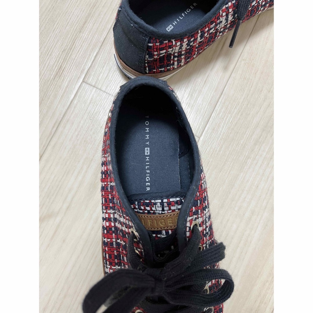 TOMMY HILFIGER(トミーヒルフィガー)のTOMMY HILFIGER♡ツイード　スニーカー　23.5 レディース レディースの靴/シューズ(スニーカー)の商品写真