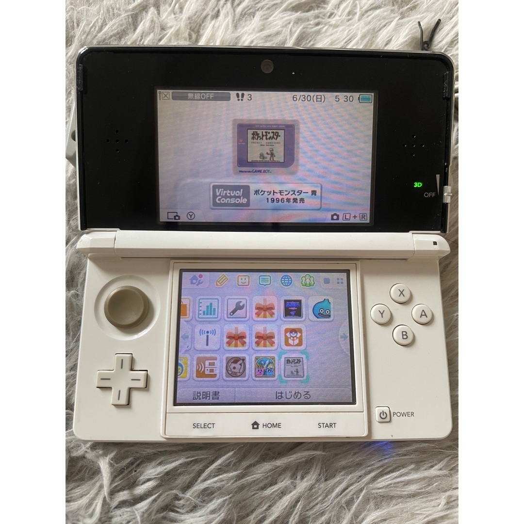 【美品】キティちゃんデザイン3DS＆ポケモンカセットセット