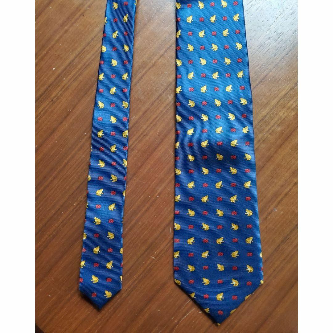 TIE YOUR TIE(タイユアタイ)の最上級　美品　TINCATI インポート ブルー　カエル　ドット柄　高級ネクタイ メンズのファッション小物(ネクタイ)の商品写真