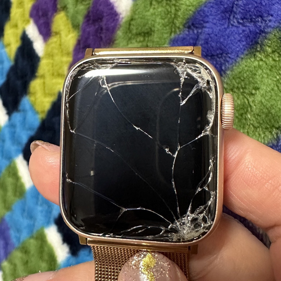 Apple(アップル)のアップルウォッチ  Applewatch SE 40mm まだまだ使えるジャンク レディースのファッション小物(腕時計)の商品写真