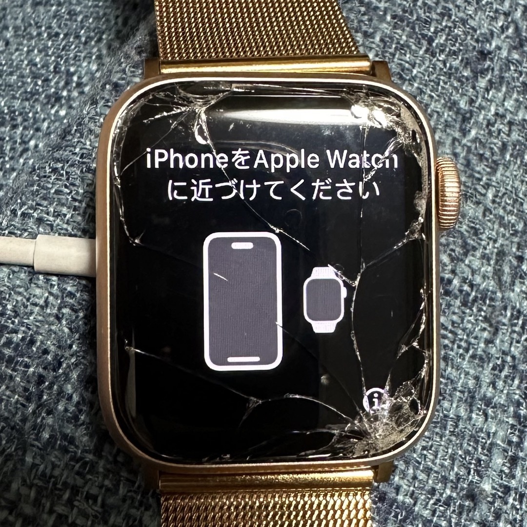 アップルウォッチ Applewatch SE 40mm まだまだ使えるジャンク - 腕時計