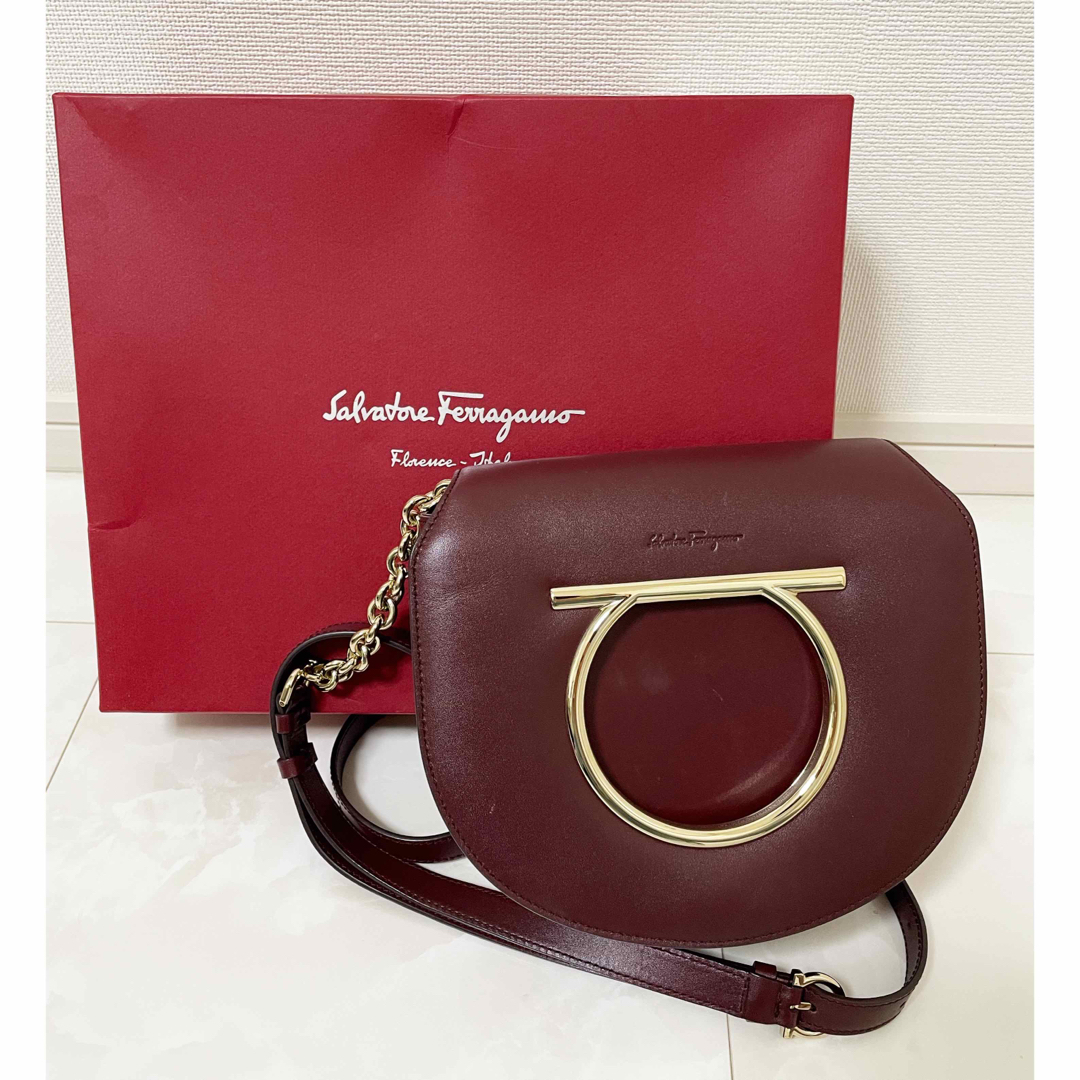 Salvatore Ferragamo フェラガモ ショルダーバッグ ブラウン-