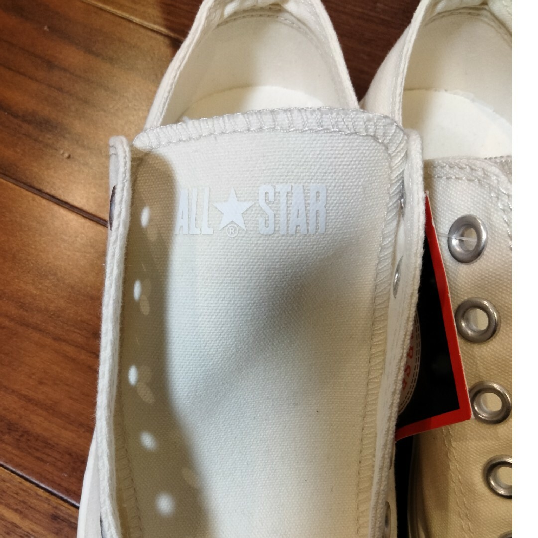 ALL STAR（CONVERSE）(オールスター)のmami様購入済み【新品】CONVERSE　WHITE　24.5センチ レディースの靴/シューズ(スニーカー)の商品写真