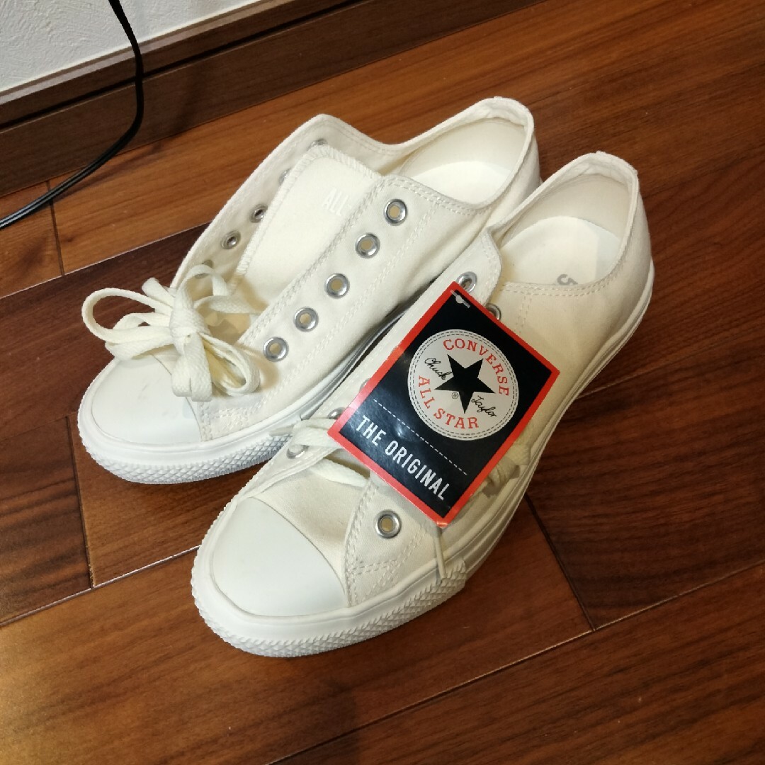 ALL STAR（CONVERSE）(オールスター)のmami様購入済み【新品】CONVERSE　WHITE　24.5センチ レディースの靴/シューズ(スニーカー)の商品写真