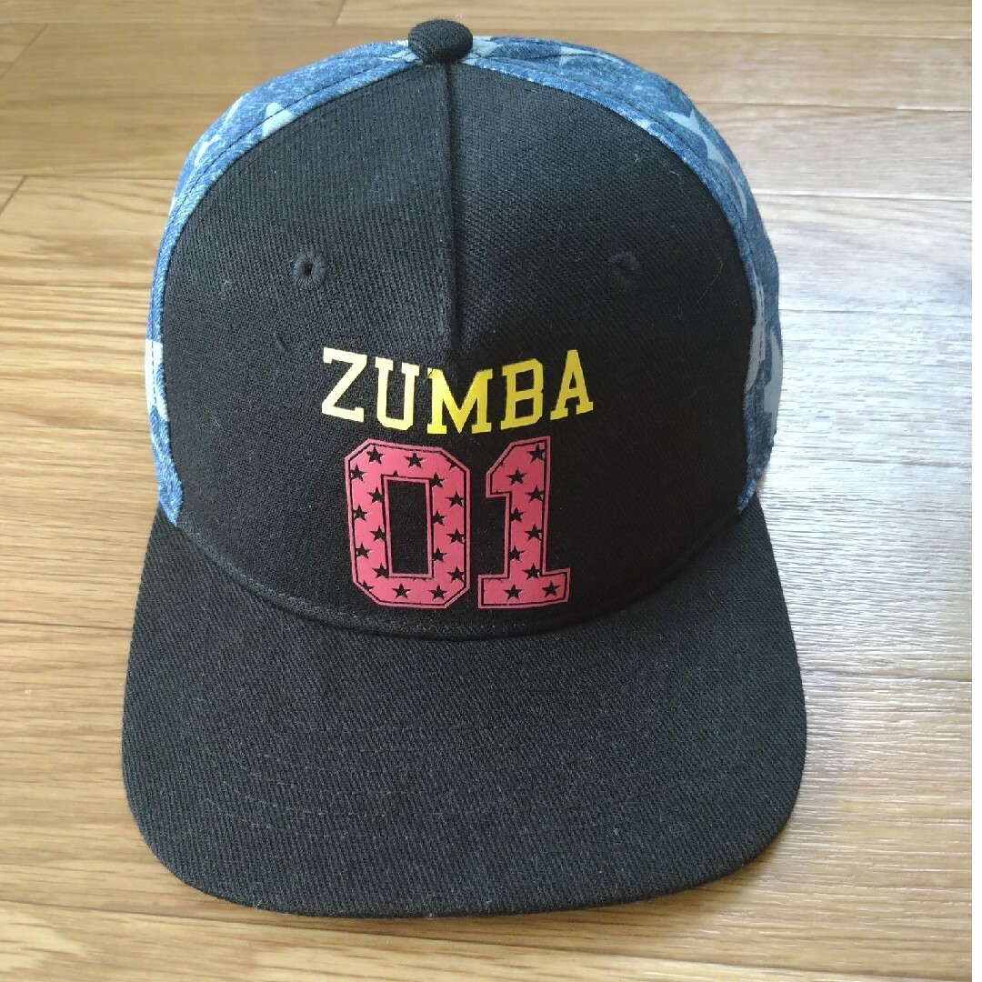 Zumba(ズンバ)の新品 正規品 ZUMBA　キャップ　キッズ・レディース スポーツ/アウトドアのトレーニング/エクササイズ(その他)の商品写真