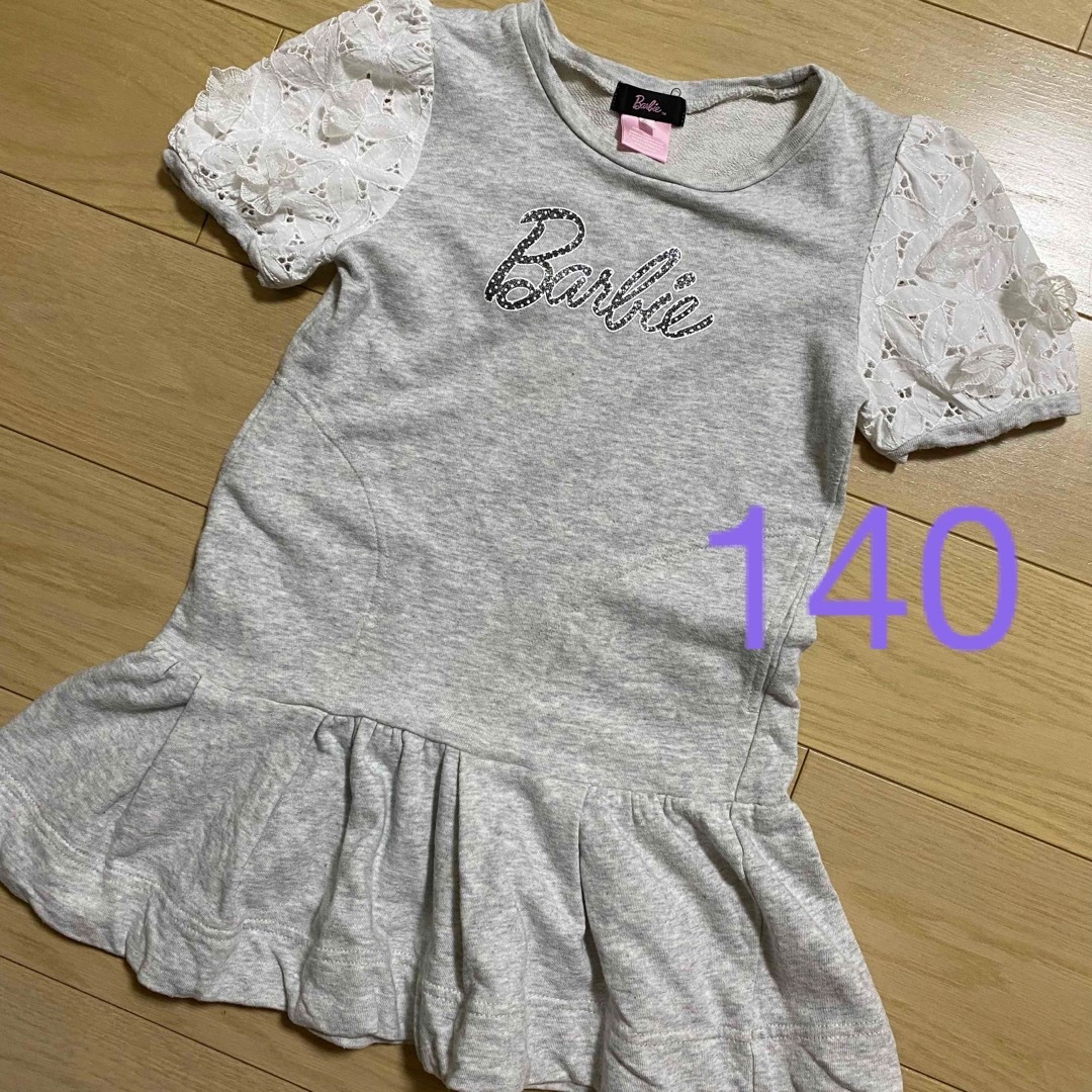 Barbie(バービー)のバービー⭐︎チュニックワンピース　140 キッズ/ベビー/マタニティのキッズ服女の子用(90cm~)(ワンピース)の商品写真