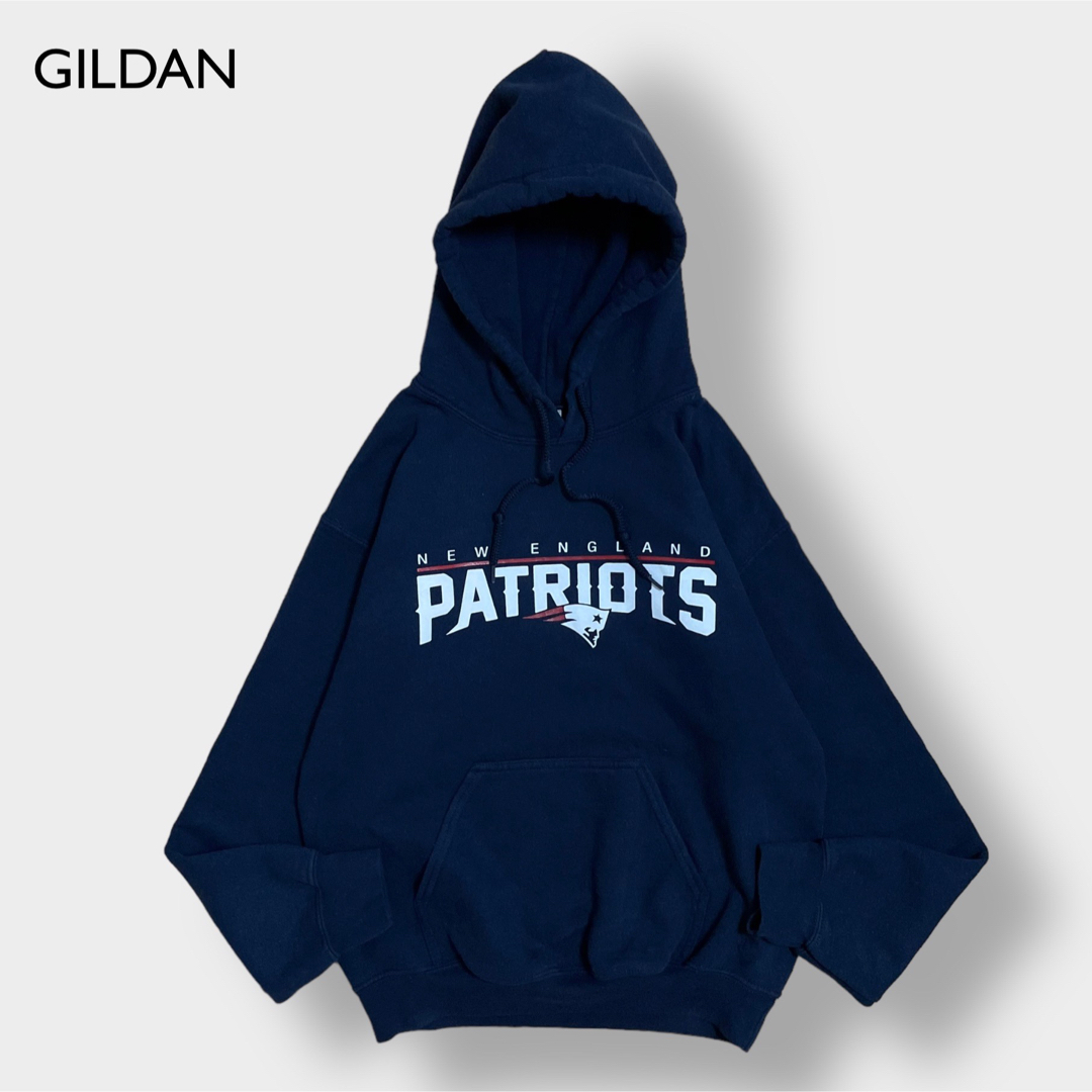 GILDAN(ギルタン)のGILDAN NFL ペイトリオッツ プリントロゴ パーカー プルオーバー 古着 メンズのトップス(パーカー)の商品写真