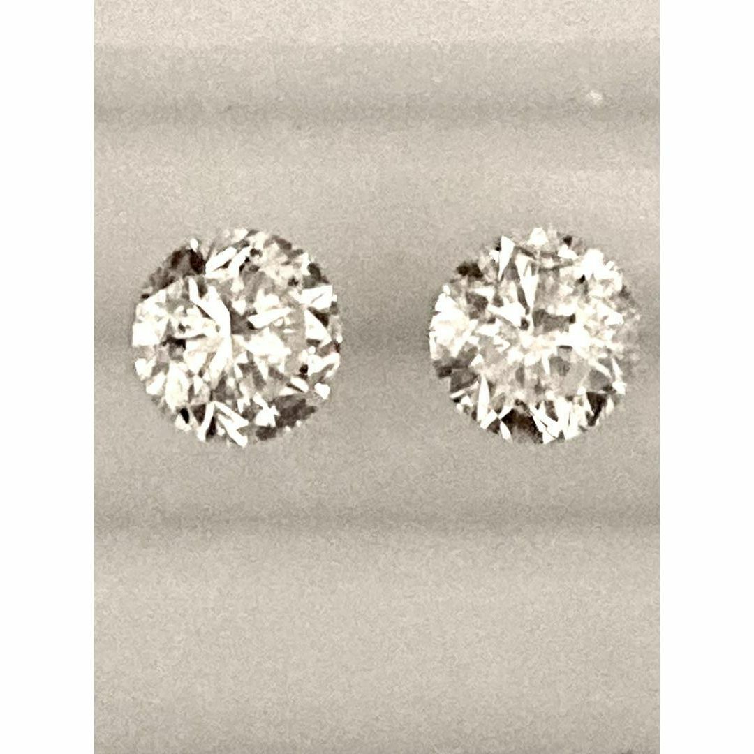 新品未使用　PT９００　天然ダイヤモンドピアス　計０．６５ｃｔ